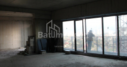 公寓 2-комн 89.4 m² - 莱赫和玛丽亚·卡钦斯基, Batumi