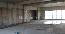 公寓 2-комн 173 m² - 莱赫和玛丽亚·卡钦斯基, Batumi